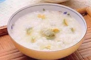 甲亢每天补多少硒的(甲亢患者补硒一天吃多少)-硒宝网