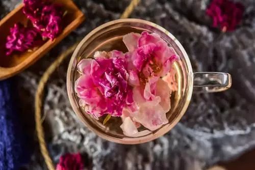 甲亢每天补多少硒的(甲亢患者补硒一天吃多少)-硒宝网