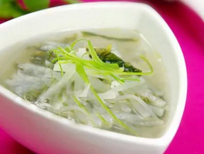 甲亢每天补多少硒的(甲亢患者补硒一天吃多少)-硒宝网