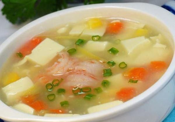 骨头汤补钙（鲫鱼汤补钙还是骨头汤补钙）-硒宝网