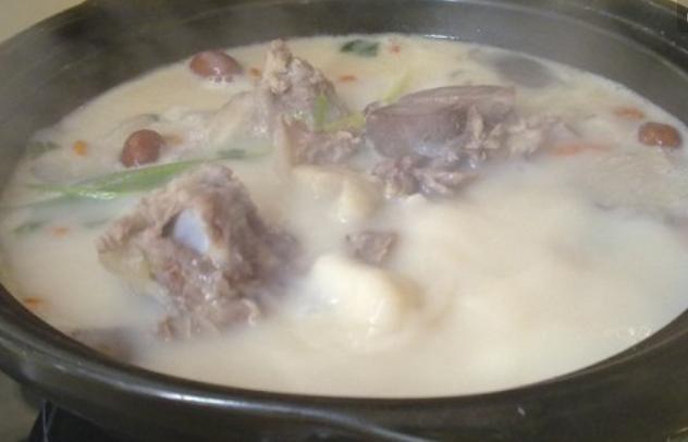 骨头汤补钙(骨头汤补钙效果好吗)-硒宝网