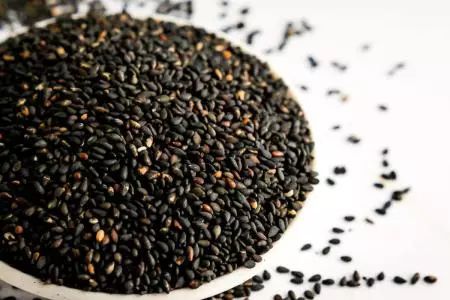 芝麻补钙（芝麻补钙好吸收吗）-硒宝网