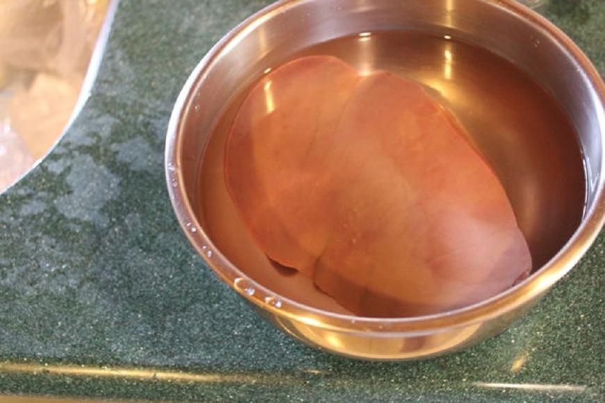 猪肝补铁吗（猪肝补铁锅怎么补洞）-硒宝网