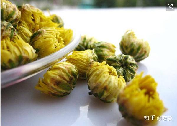 眼睛模糊补硒可以吗(硒对眼睛治疗)-硒宝网