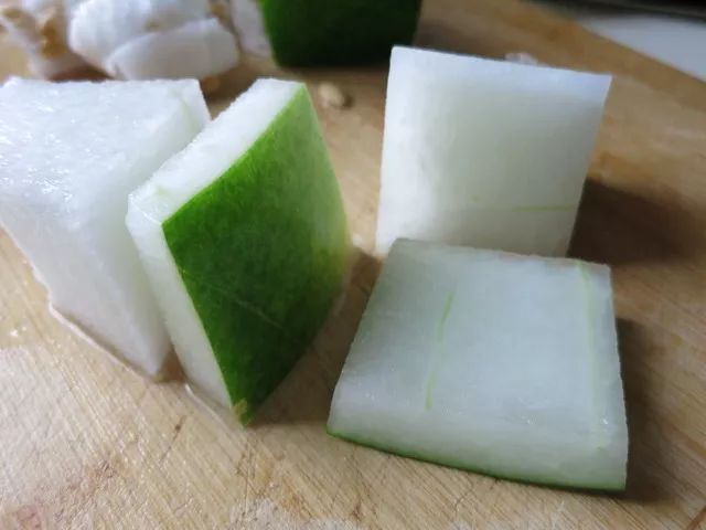 吃葫芦籽可以补硒吗（吃葫芦籽好吗）-硒宝网