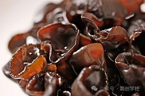 骨折了能吃硒来补吗（骨折可以吃补钙的吗）-硒宝网