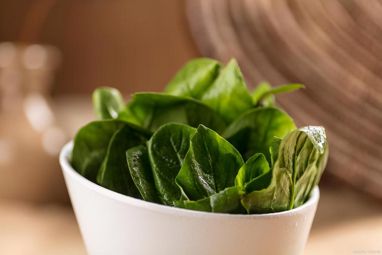 菠菜补铁吗(菠菜补铁是谣言吗)-硒宝网