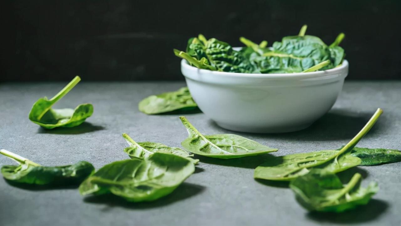 菠菜补铁吗(菠菜补铁是谣言吗)-硒宝网