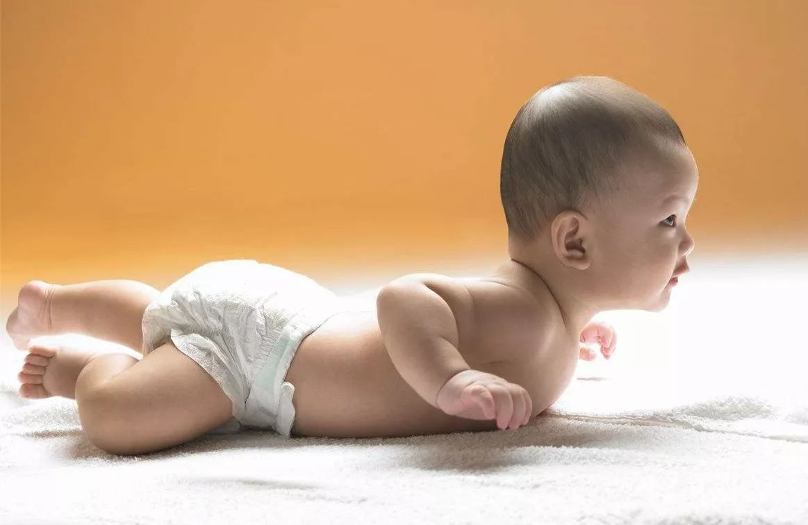 婴儿几个月开始补钙(婴儿钙需要补到几个月)-硒宝网