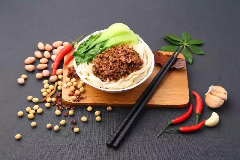 补硒不随饭吃可以吗（硒可以随便补充吗）-硒宝网