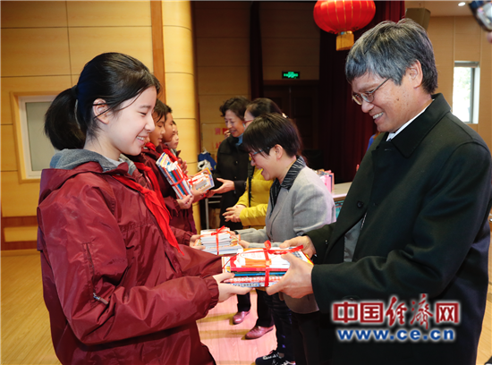 骨头补钙吗(骨头补钙效果好吗)-硒宝网