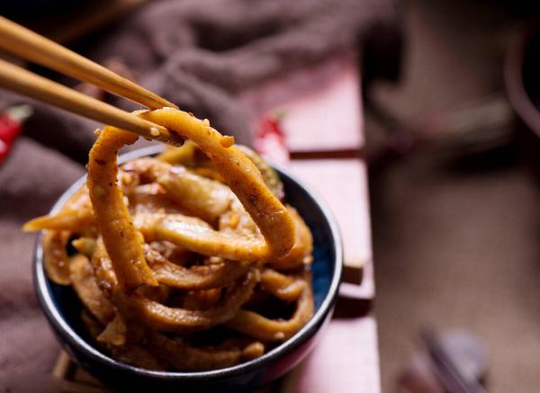 中年男人补什么锌硒（男人补锌补硒的作用功效）-硒宝网