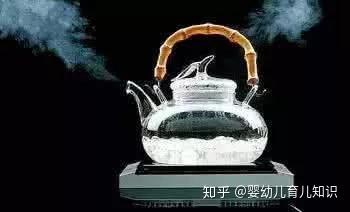 补铁吃什么（吃补铁的药大便是黑色的正常吗）-硒宝网