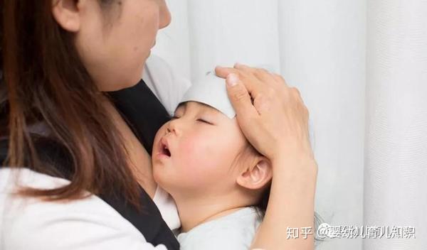 补铁吃什么（吃补铁的药大便是黑色的正常吗）-硒宝网