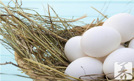 每天吃鸡蛋能补硒吗(每天一个鸡蛋补硒)-硒宝网