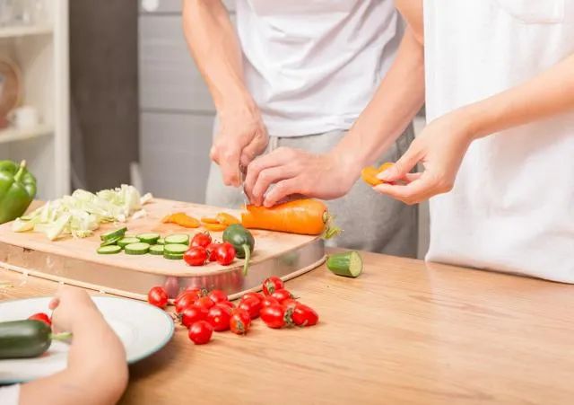 补硒可以用开水冲泡(补硒的水)-硒宝网