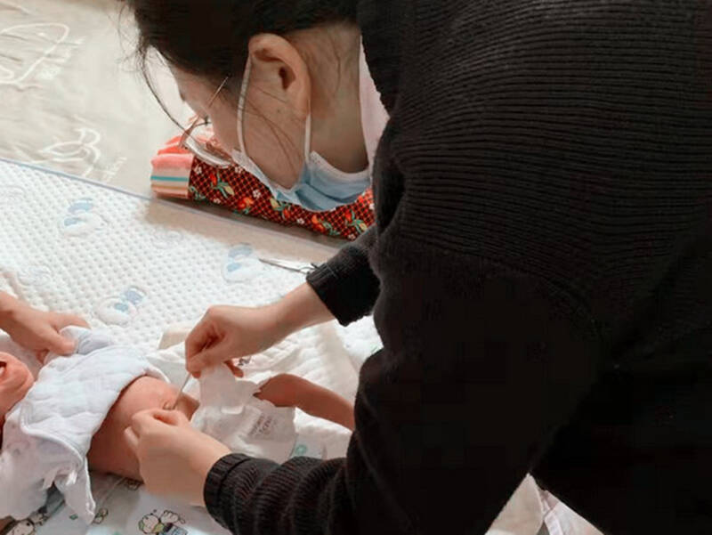 新生儿补钙(新生儿补钙从什么时候开始)-硒宝网