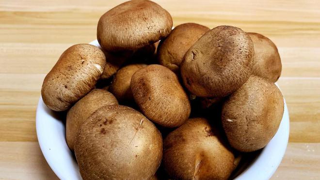 猪肝是补硒的食物吗（补猪肝食物硒是多少）-硒宝网