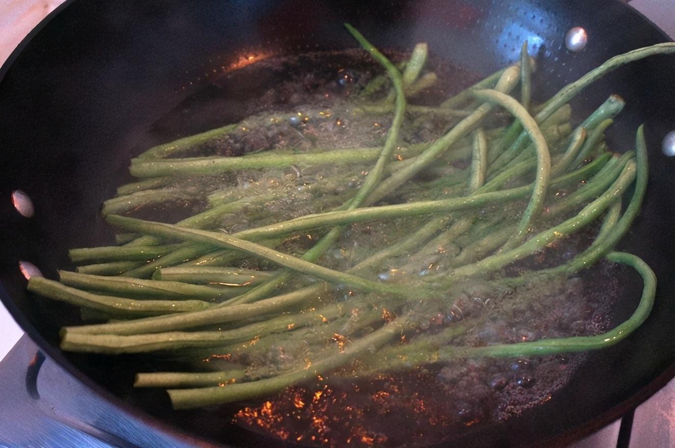 一岁补钙吃什么（补钙吃什么钙片最好）-硒宝网