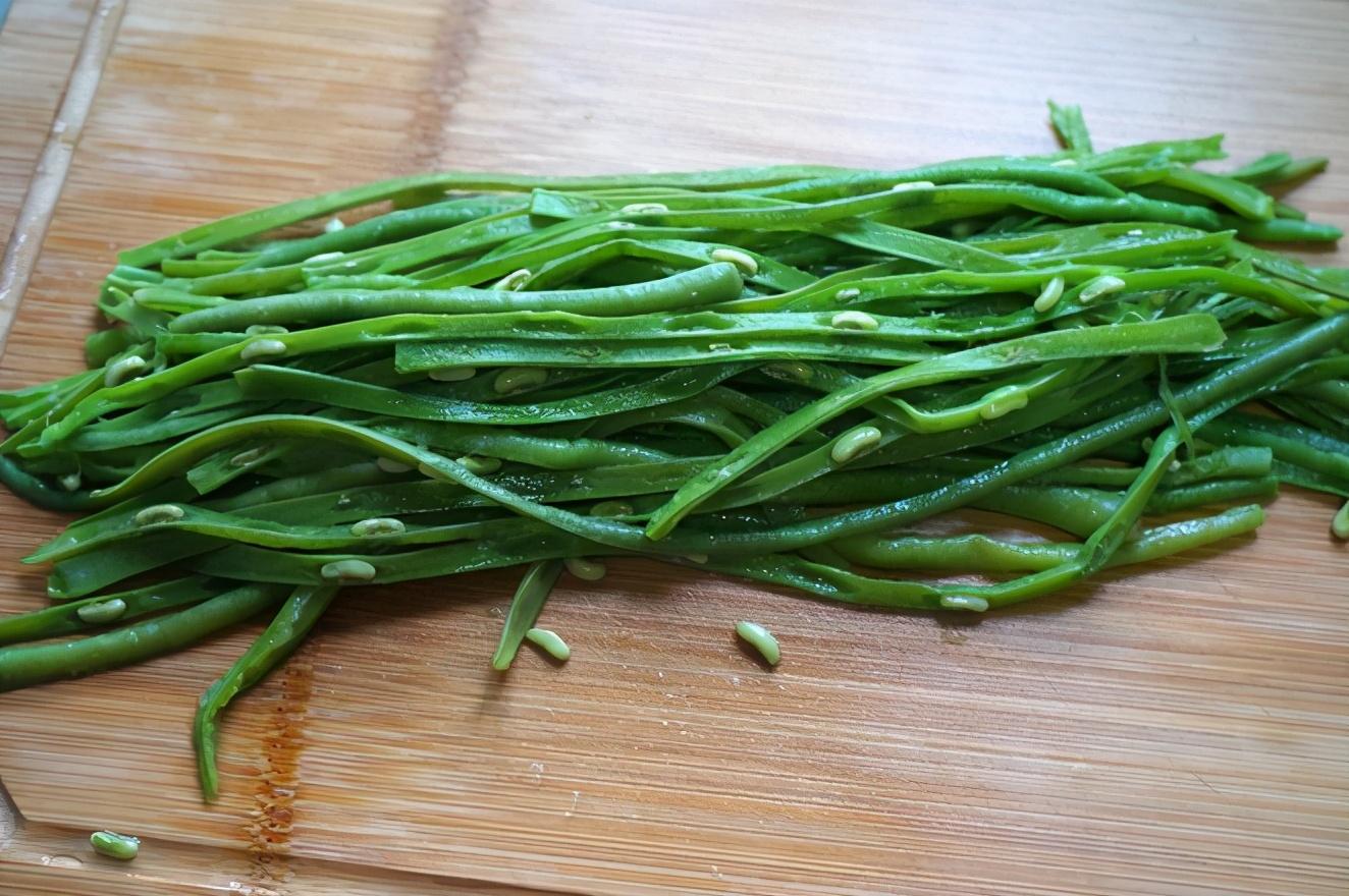 一岁补钙吃什么（补钙吃什么钙片最好）-硒宝网