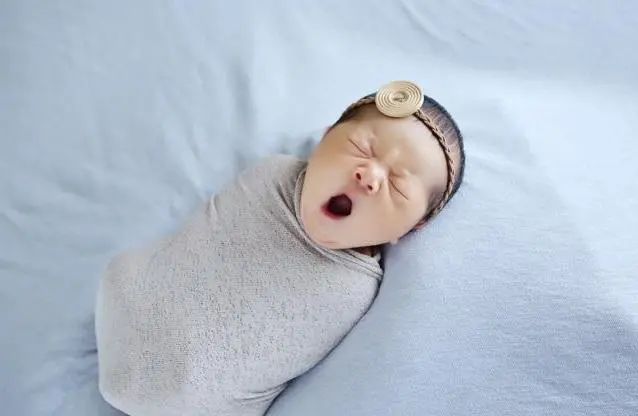 婴儿几个月补铁(婴儿补铁会有什么不良反应)-硒宝网