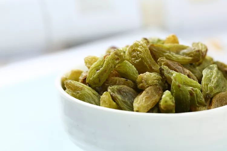 孕晚期吃什么补铁（孕晚期吃补铁的药呕吐）-硒宝网