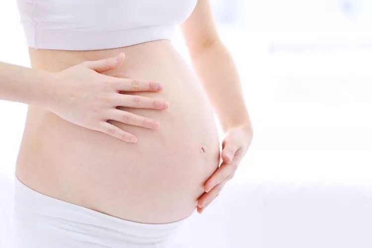 孕晚期吃什么补铁（孕晚期吃补铁的药呕吐）-硒宝网