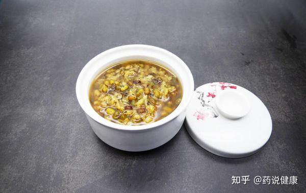 低钠血症补钠（低钠血症补钠过快可引起什么病）-硒宝网