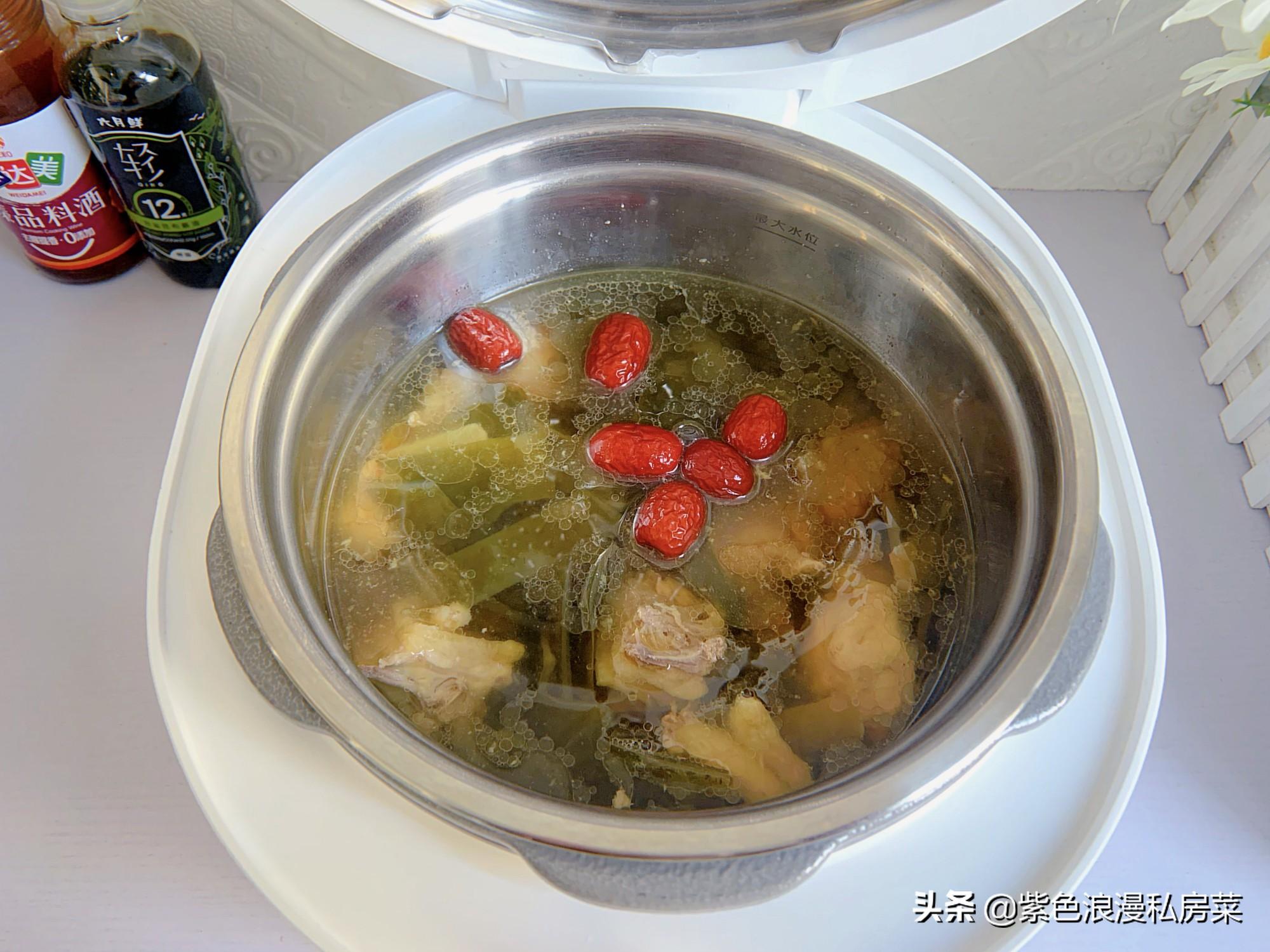 鸡汤补钙吗(鸡汤补钙还是排骨汤补钙)-硒宝网