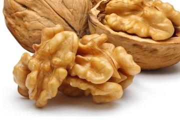 补硒吃生核桃还是熟(生吃核桃补肾吗)-硒宝网