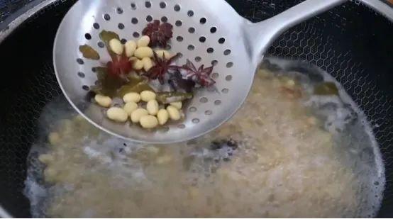 吃黄豆补钙吗(吃黄豆是补蛋白质还是补钙)-硒宝网