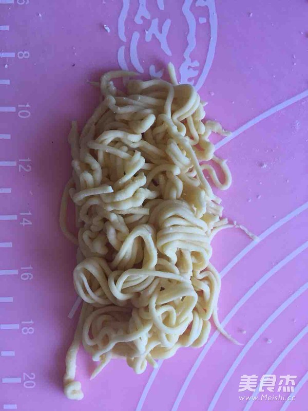 筒子骨汤补钙吗（骨头补钙汤）-硒宝网