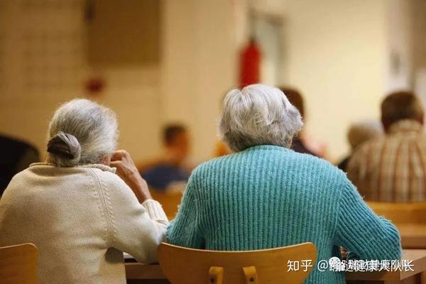 骨头汤是补硒的食物(硒对骨头的作用)-硒宝网