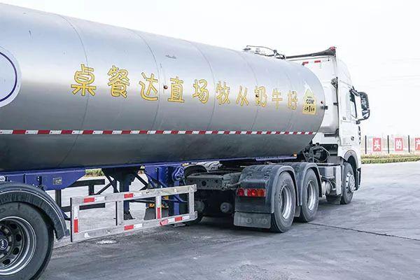 补钙喝什么奶粉好(喝奶粉补钙效果好吗)-硒宝网