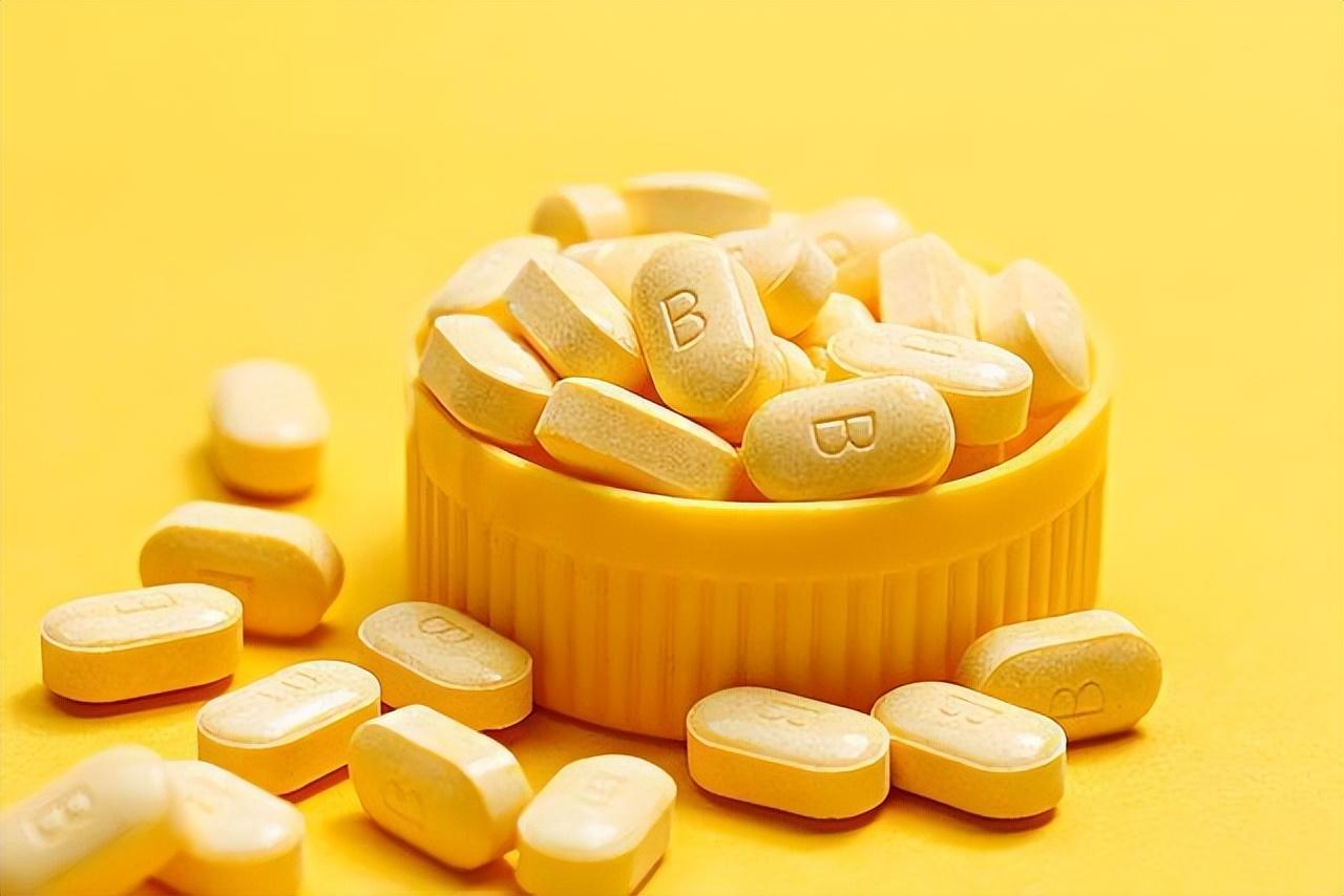 复发性口腔溃疡补硒(口腔溃疡吃硒酵母片)-硒宝网