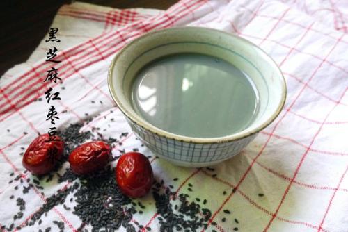 女人补铁好处（女人补铁的重要性）-硒宝网