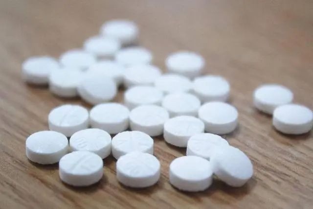 补硒还吃降血压药吗(长期服降压药需要补硒吗)-硒宝网