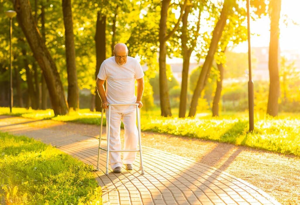 吃啥补钙最好最快(补钙吃好还是挂针好)-硒宝网