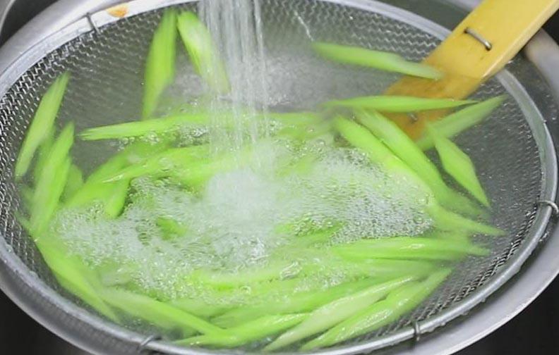 吃啥补钙最好最快（补钙吃好还是输液好）-硒宝网