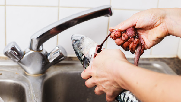 婴儿要补钙吗（婴儿补钙要一直吃吗）-硒宝网