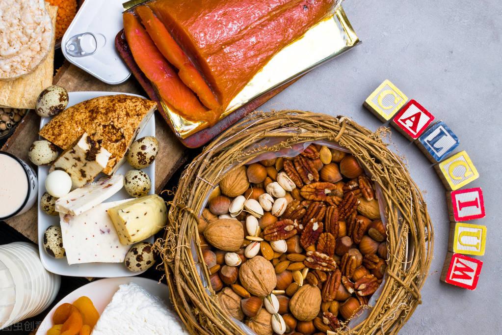 什么时候补钙（补钙时候不能吃什么）-硒宝网