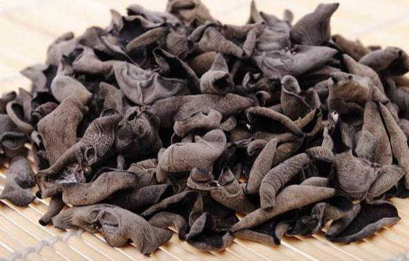 骨头汤补钙吗是真的吗（骨头汤补钙是真是假）-硒宝网