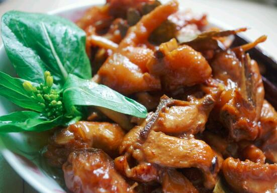 补铁吃啥（吃补铁的药大便墨绿色）-硒宝网