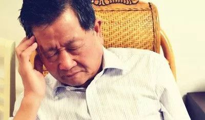 老人骨质疏松吃什么补钙最好(老年人补钙骨质疏松)-硒宝网