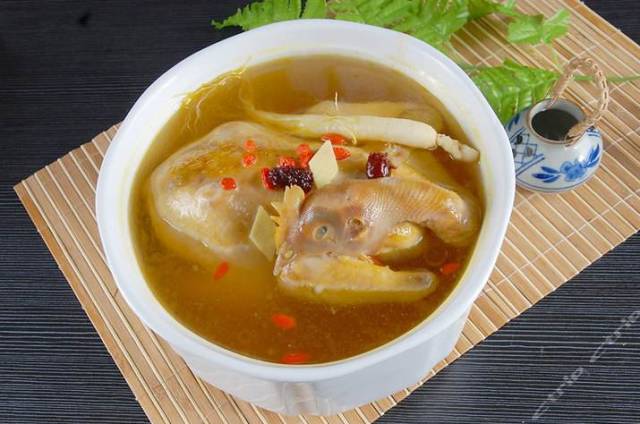 补硒后能吃西洋参吗(硒能和西洋参一起吃吗)-硒宝网