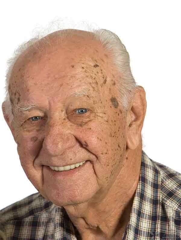 白细胞高补硒有用吗(硒元素会提高白细胞吗)-硒宝网