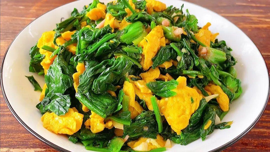 60岁补钙吃什么钙片好(补钙吃钙片好还是喝牛奶好)-硒宝网