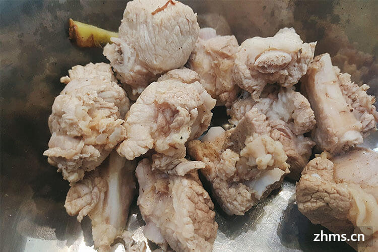 吃鱼骨头能补钙吗(鱼骨头补钙么)-硒宝网