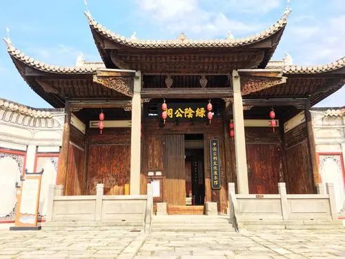 江西明月山富硒产品(明月山富硒水有什么优点)-硒宝网