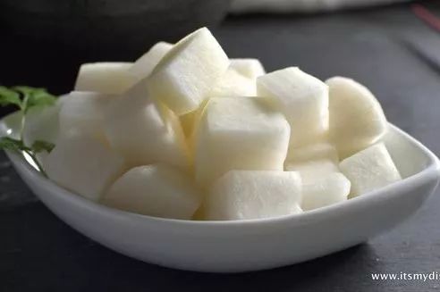 喝排骨汤补钙吗(排骨煲汤补钙吗)-硒宝网